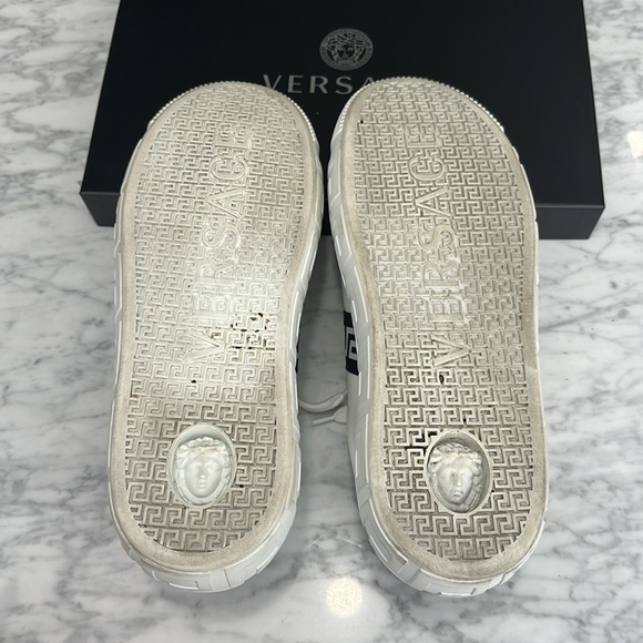Versace authentic - white greca sneakers - Picture 3 of 3